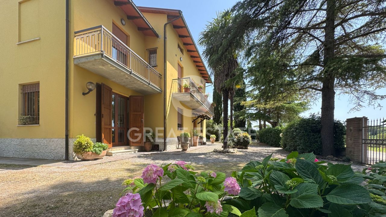 Вилла в Кьюси, Италия, 418.95 м² - фото 4