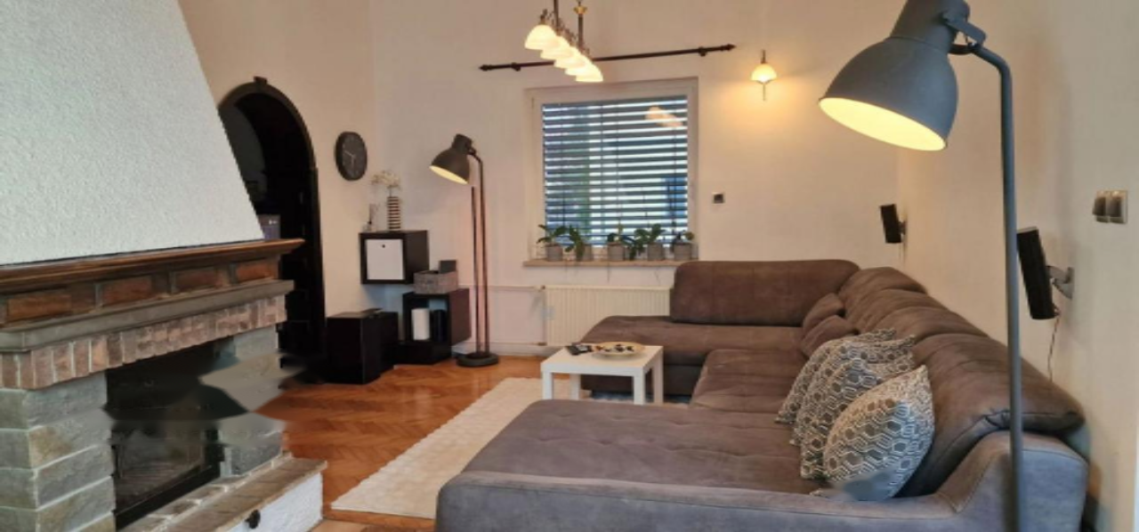 Дом в Любляне, Словения, 240 м² - фото 1