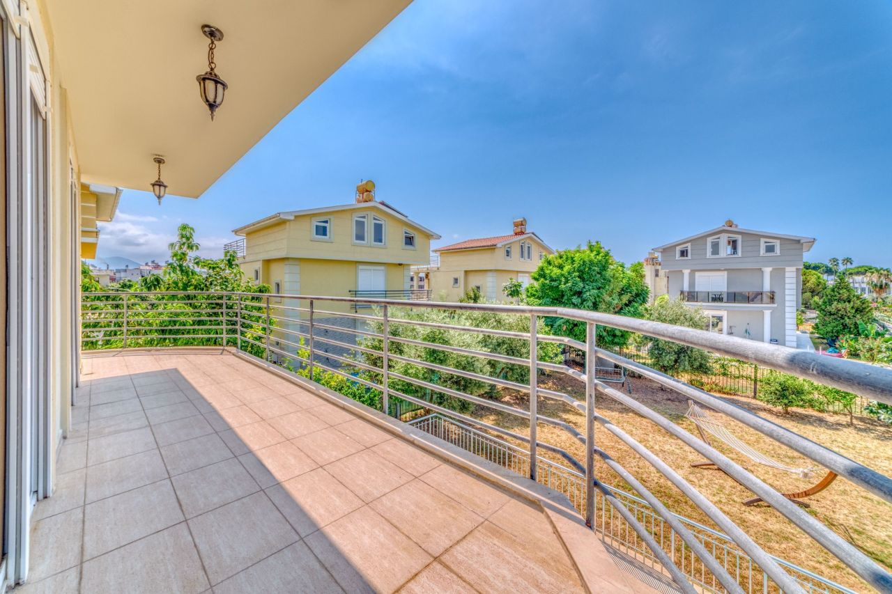 Вилла в Алании, Турция, 200 м² - фото 15