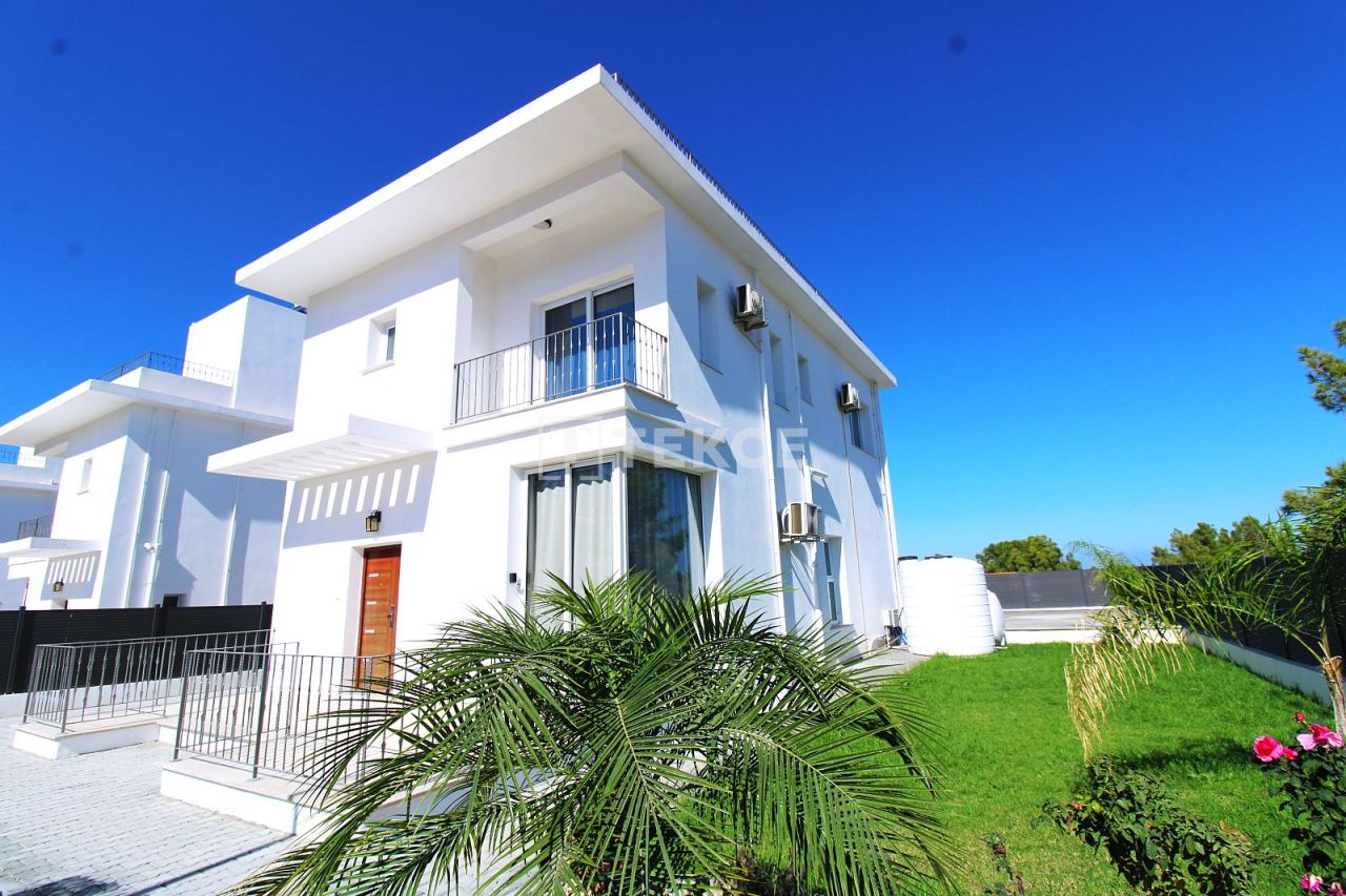 Вилла в Кирении, Кипр, 256 м² - фото 1