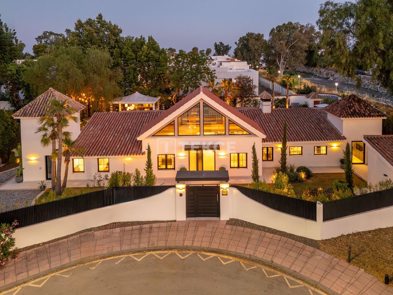 Вилла в Марбелье, Испания, 336 м² - фото 3