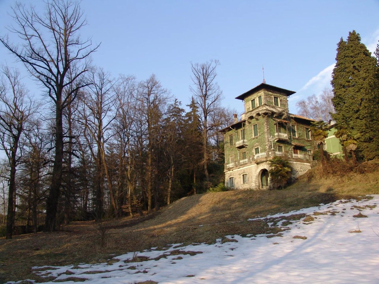 Вилла в Мальнате, Италия, 1 200 м² - фото 3