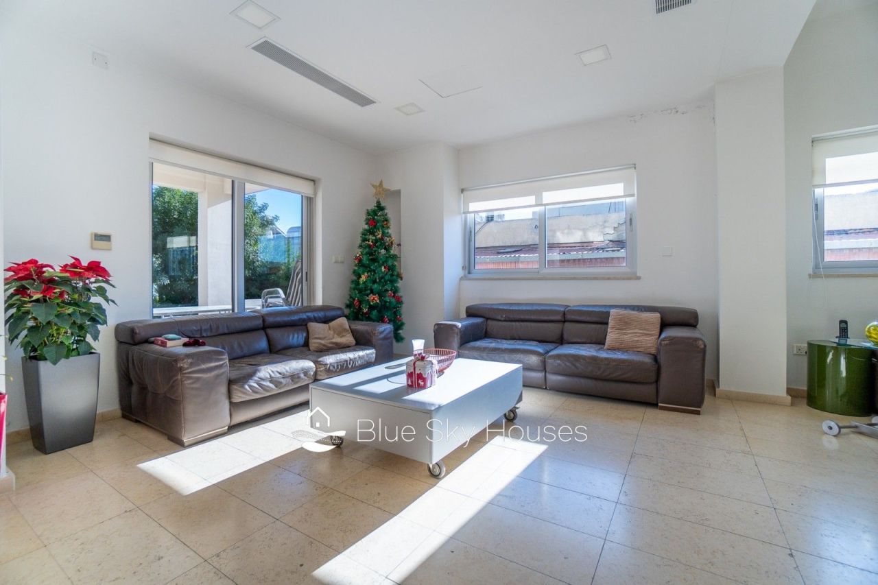 Вилла в Лимасоле, Кипр, 265 м² - фото 2