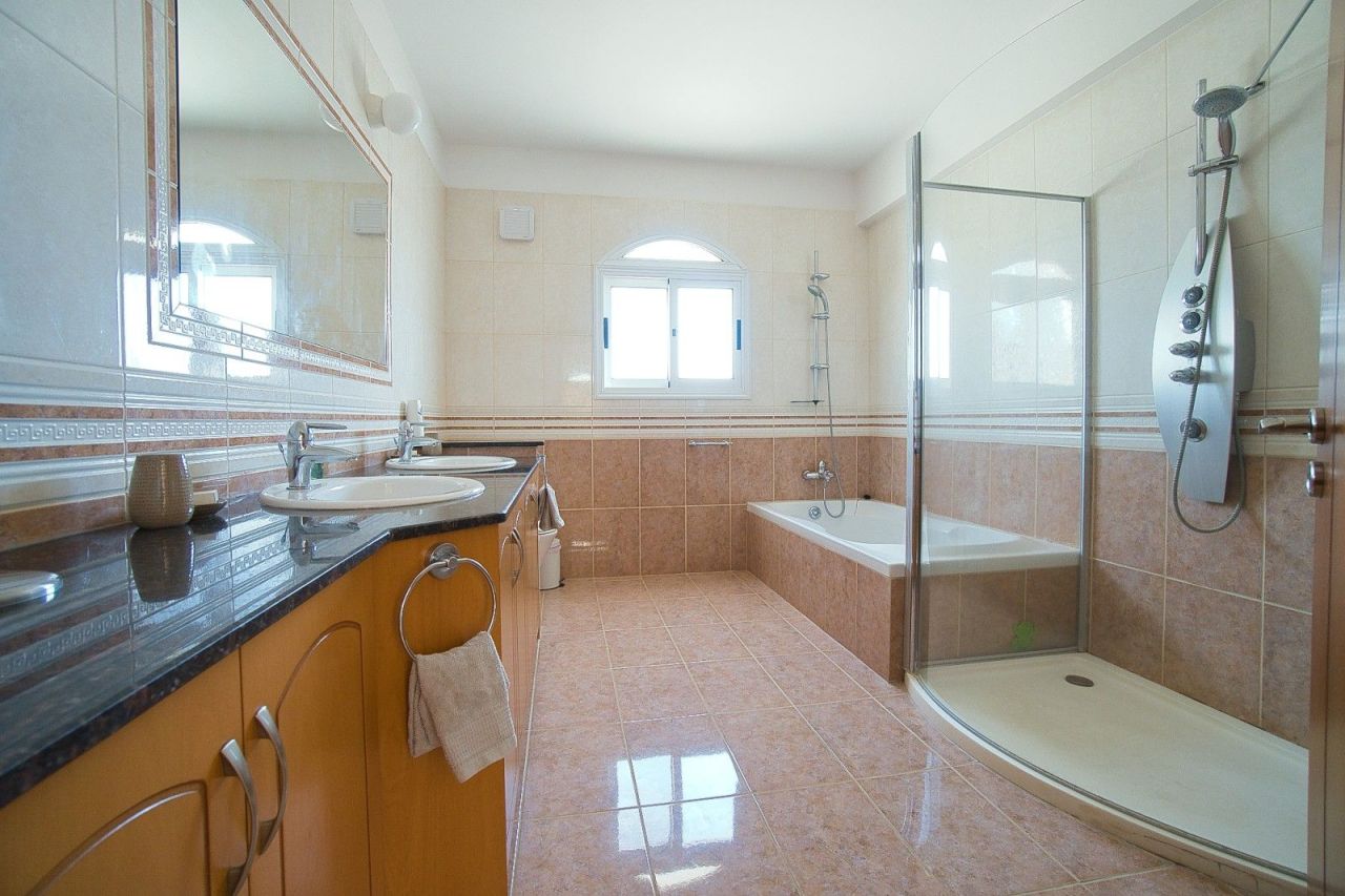 Вилла в Лимасоле, Кипр, 205 м² - фото 12