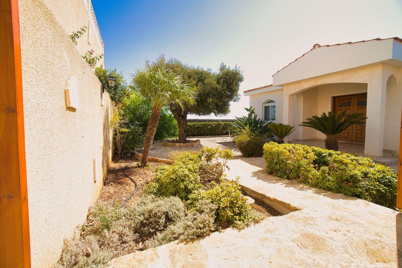 Вилла в Лимасоле, Кипр, 205 м² - фото 14