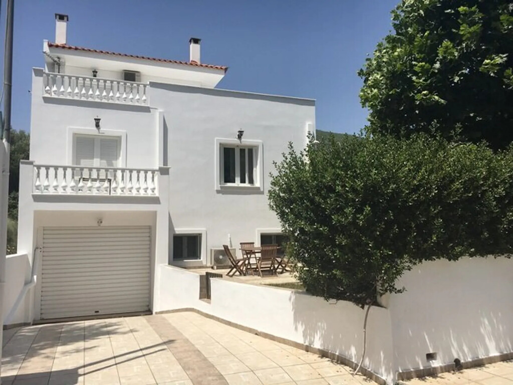 Дом в Афинах, Греция, 300 м² - фото 1