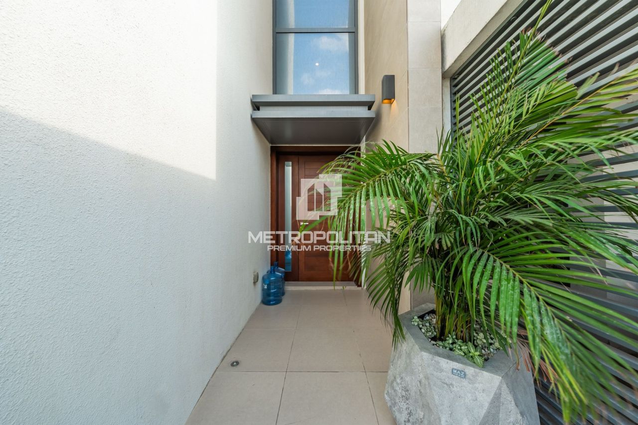 Вилла в Дубае, ОАЭ, 650 м² - фото 2