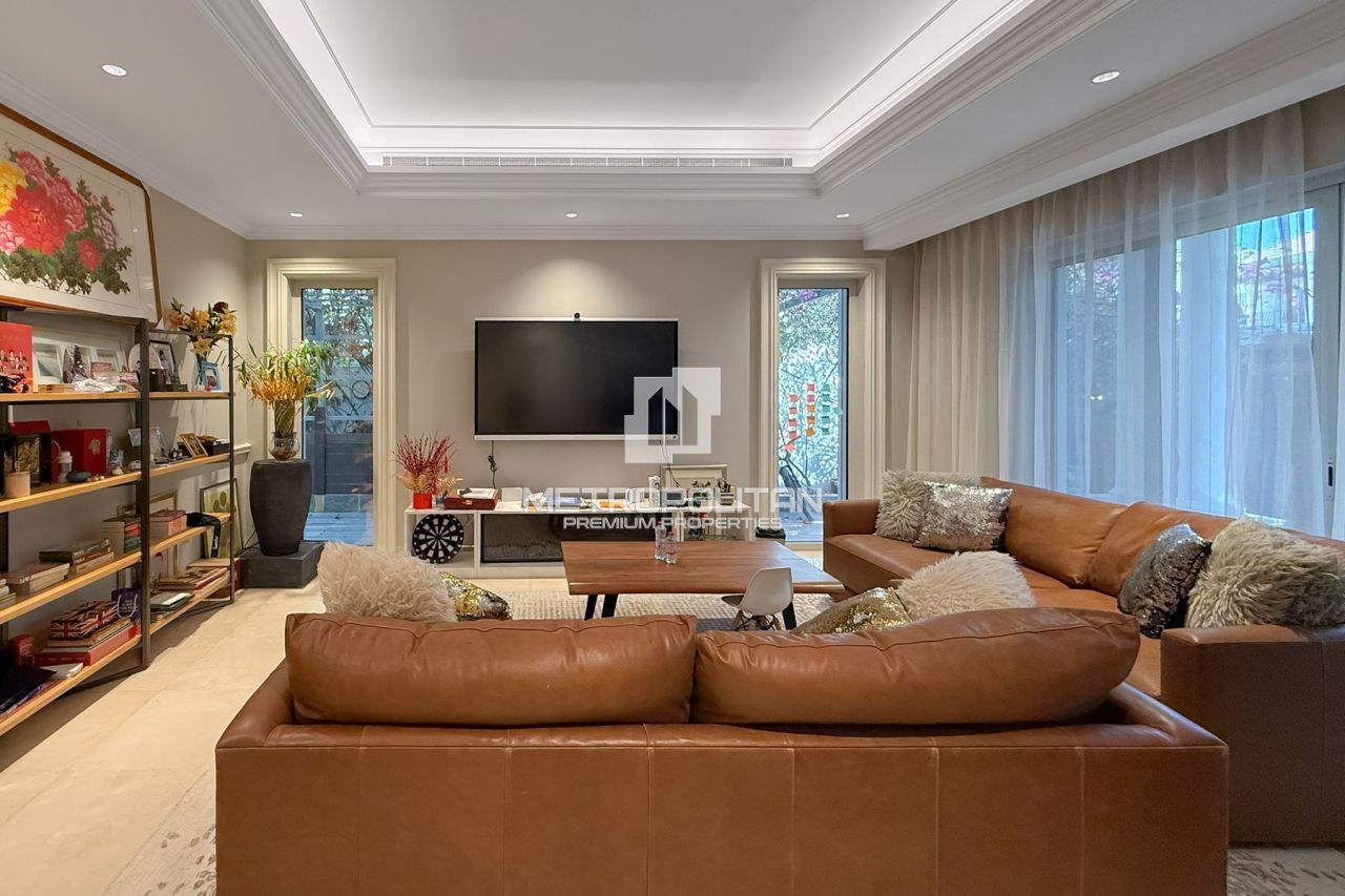 Вилла в Дубае, ОАЭ, 873 м² - фото 2