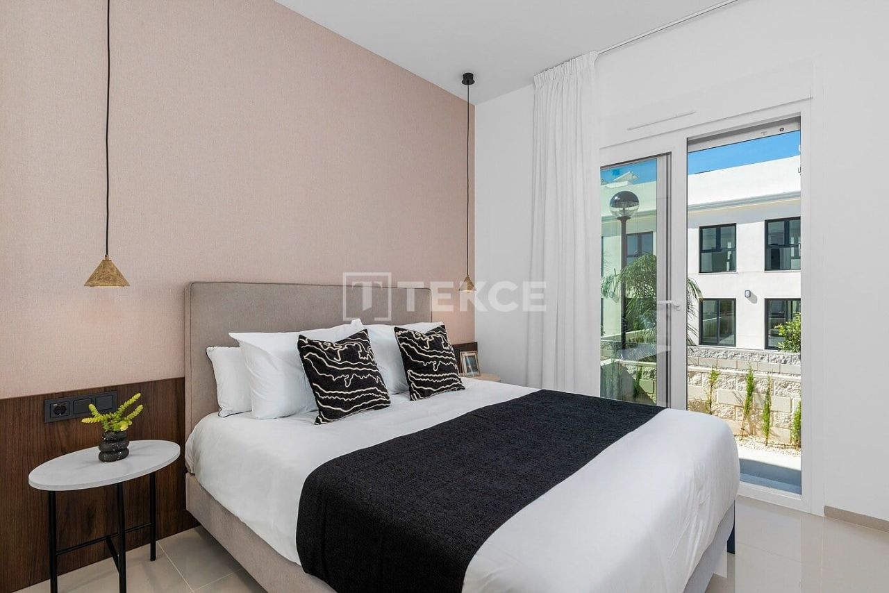 Апартаменты в Рохалесе, Испания, 108 м² - фото 13