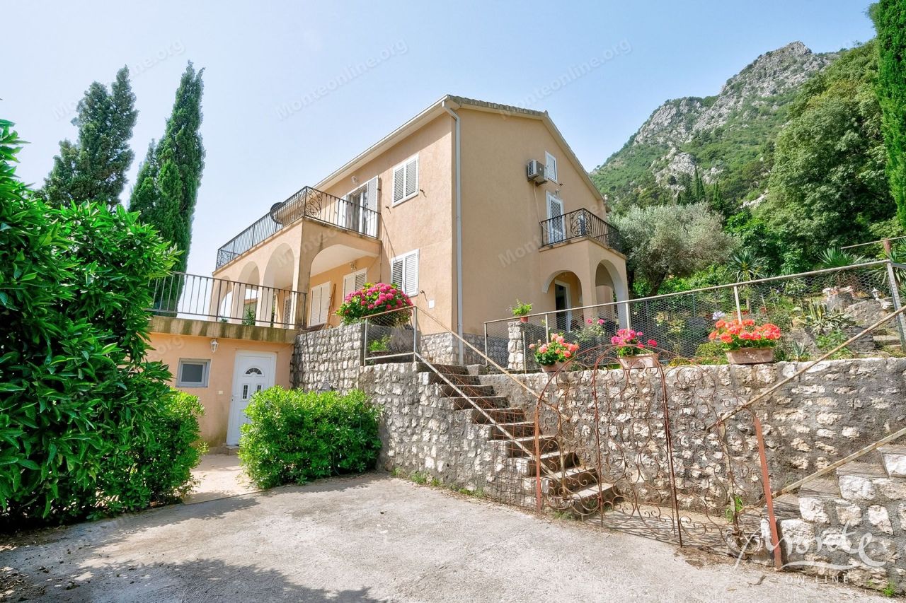 Вилла в Муо, Черногория, 174 м² - фото 2