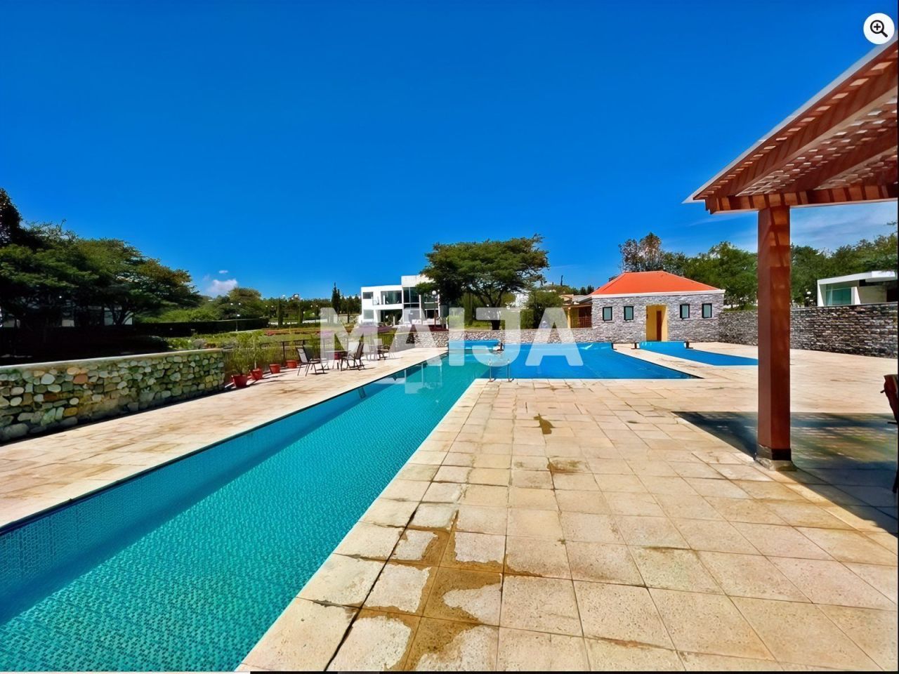 Дом Quito, Эквадор, 490 м² - фото 2