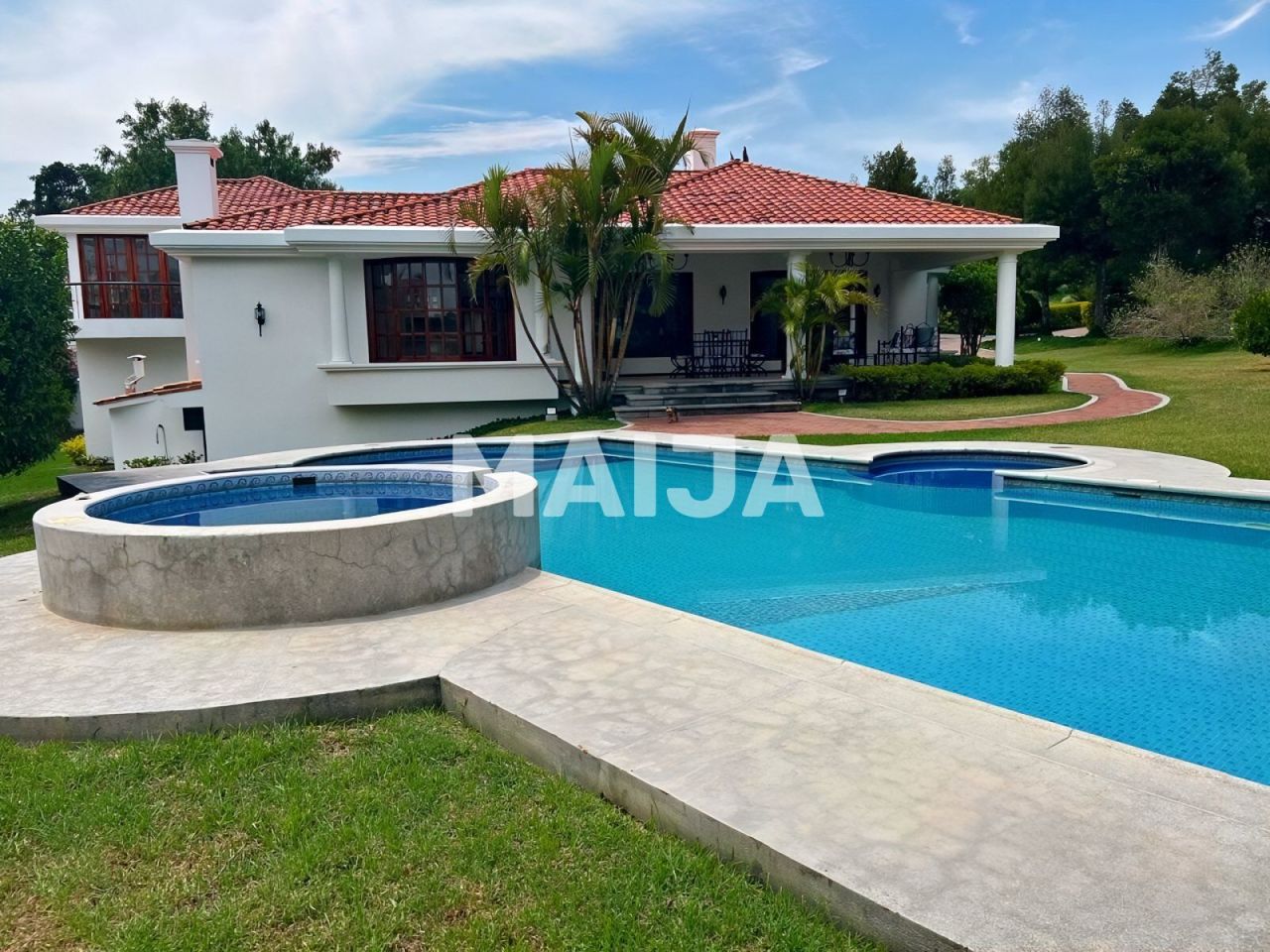 Дом Cumbaya, Эквадор, 450 м² - фото 3