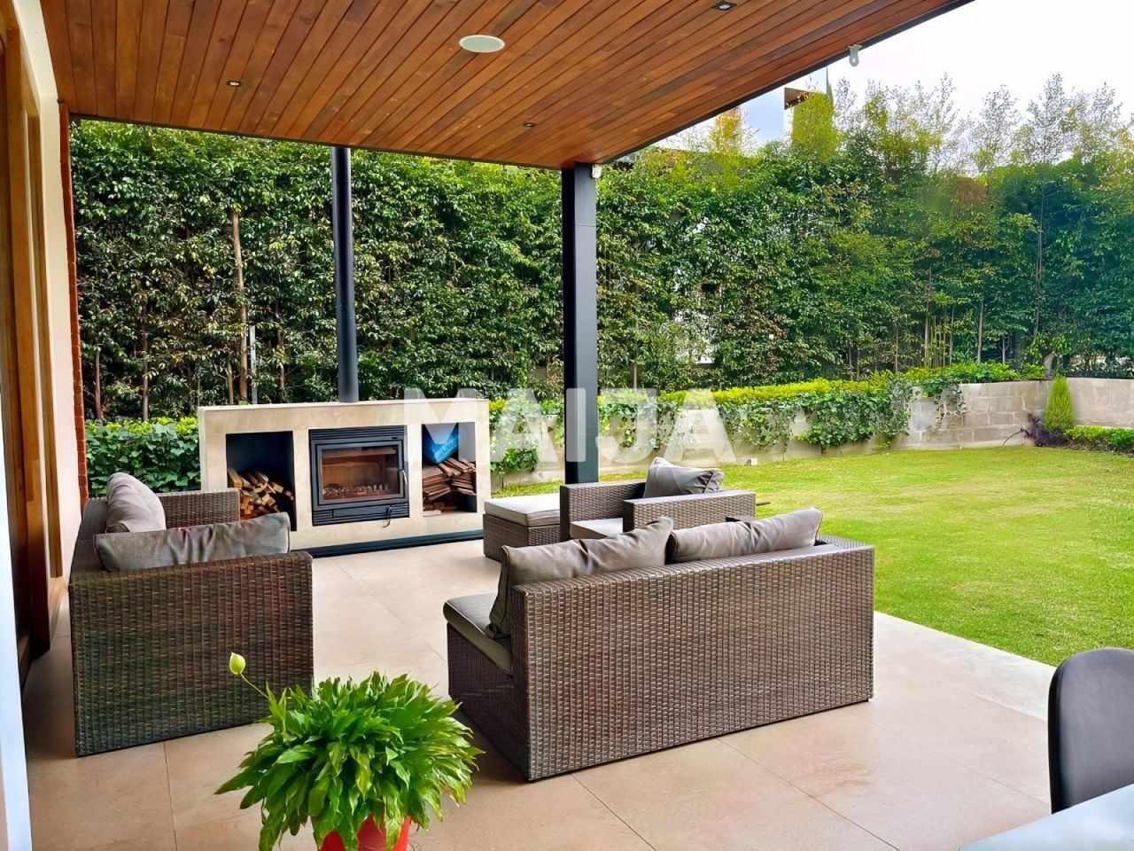 Дом Quito, Эквадор, 490 м² - фото 16