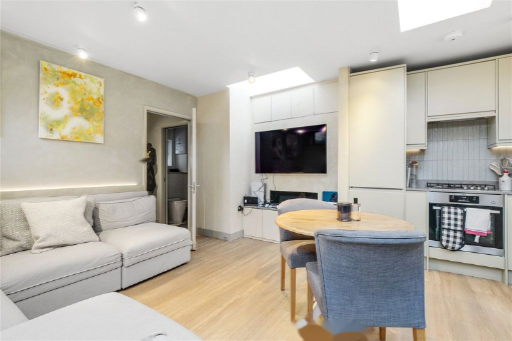 Квартира в Лондоне, Великобритания, 56 м² - фото 1