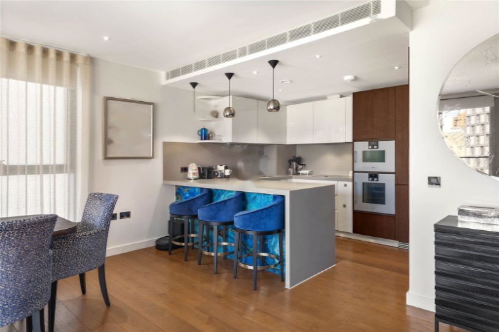 Квартира в Лондоне, Великобритания, 94 м² - фото 1