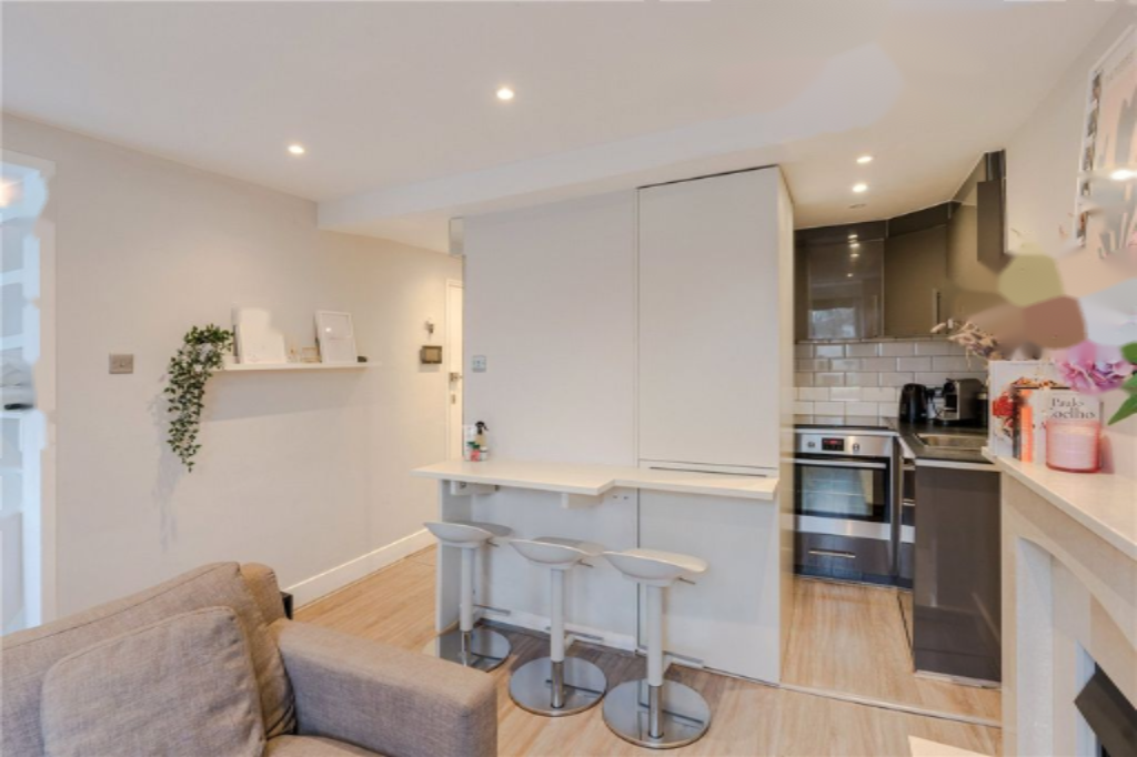 Квартира в Лондоне, Великобритания, 27 м² - фото 2