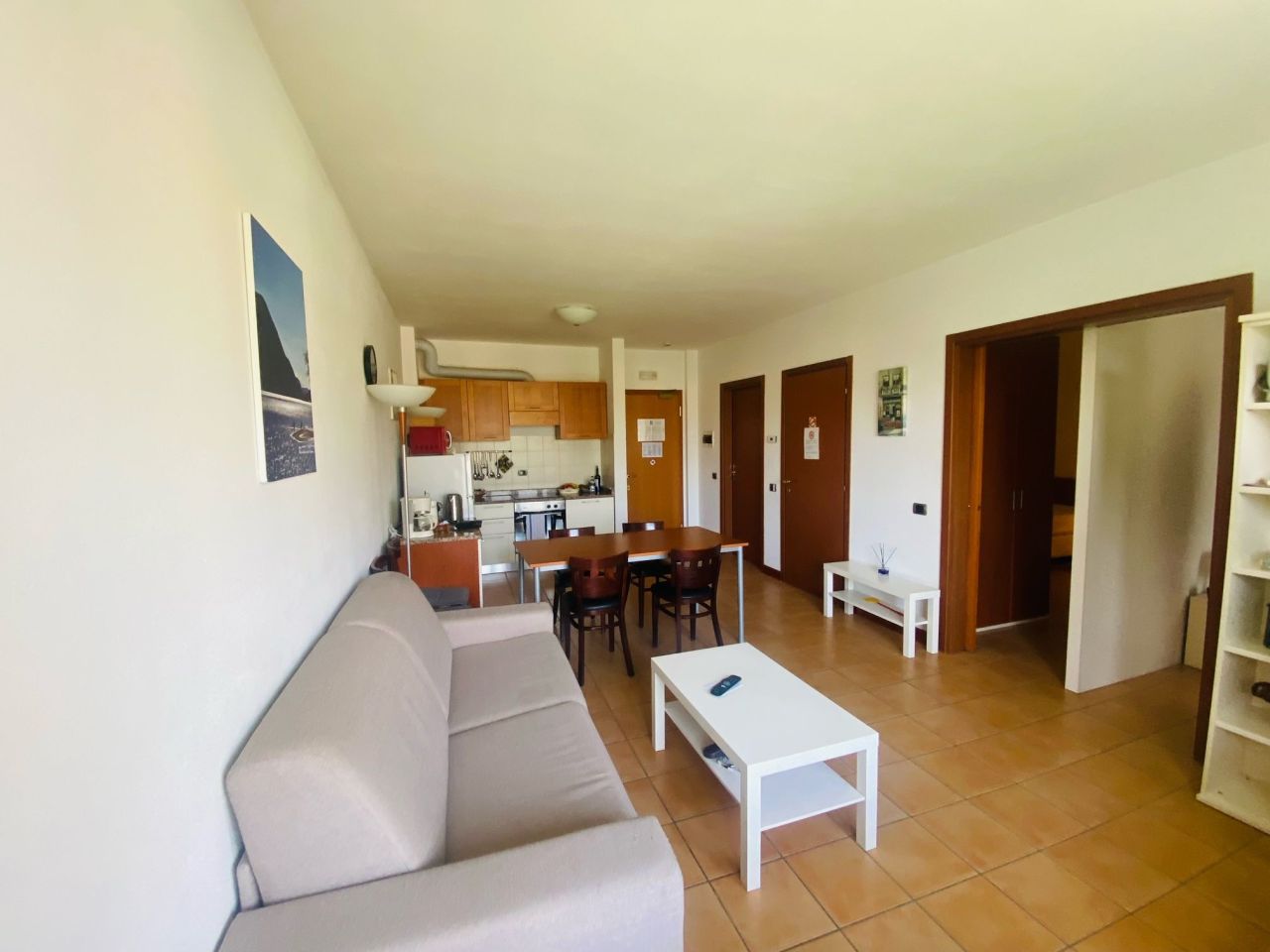 Квартира на озере Лугано, Италия, 65 м² - фото 1