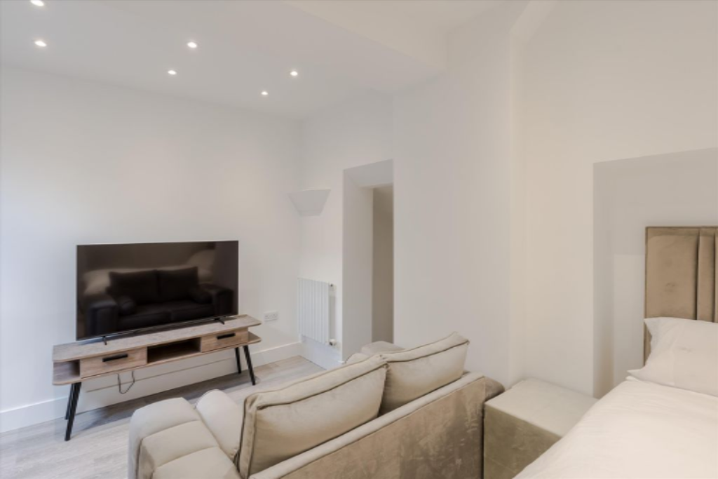 Квартира в Лондоне, Великобритания, 28 м² - фото 11