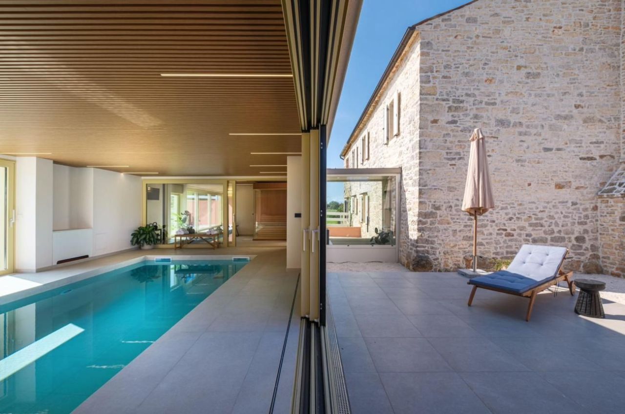 Вилла в Ровини, Хорватия, 400 м² - фото 17