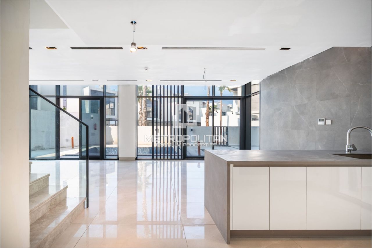 Вилла в Рас-эль-Хайме, ОАЭ, 361 м² - фото 3