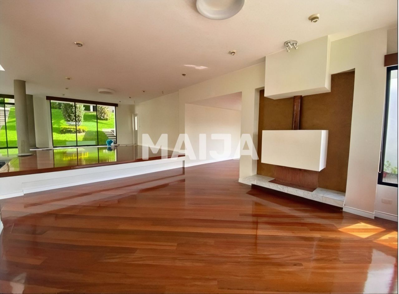 Дом Quito, Эквадор, 785.74 м² - фото 7