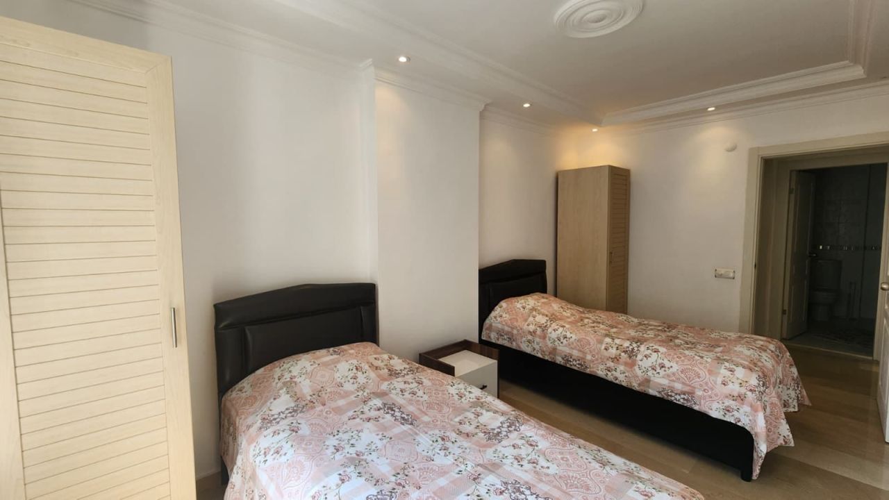 Квартира в Алании, Турция, 120 м² - фото 12