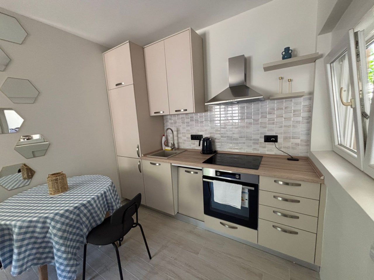 Квартира в Тивате, Черногория, 23 м² - фото 3