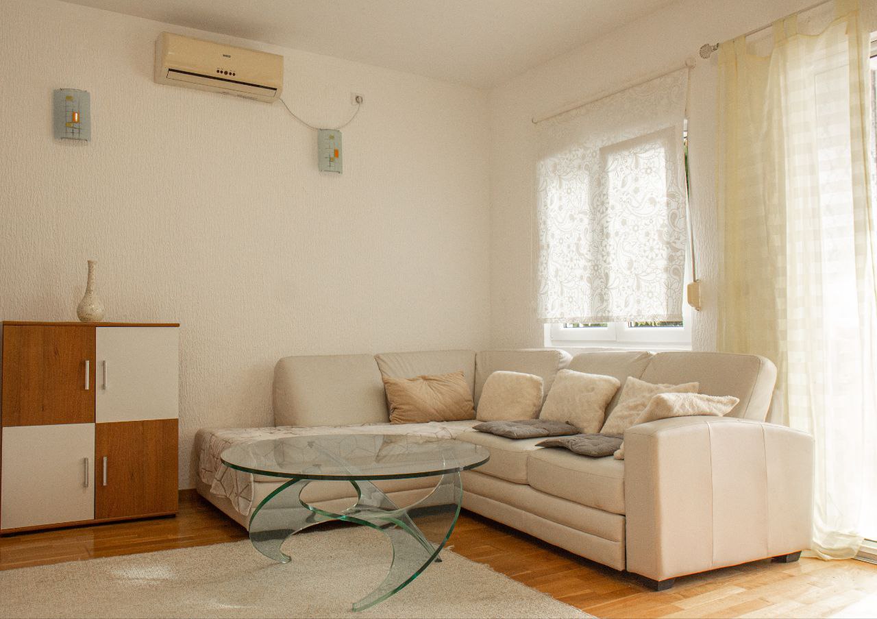 Квартира в Тивате, Черногория, 42 м² - фото 2