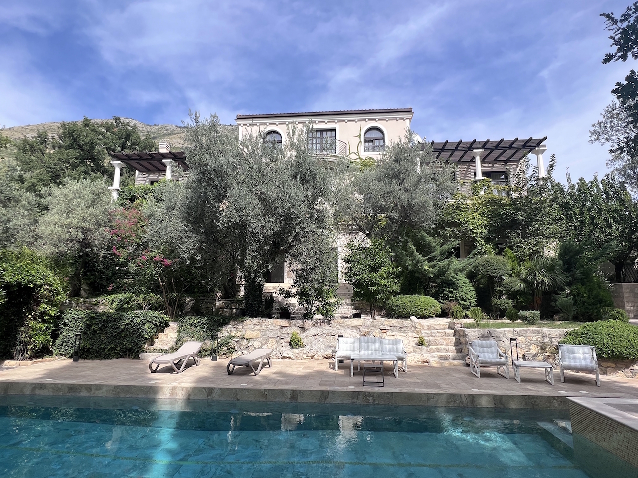 Вилла в Будве, Черногория, 550 м² - фото 1