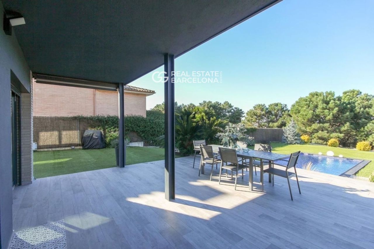 Дом в Барселоне, Испания, 537 м² - фото 8