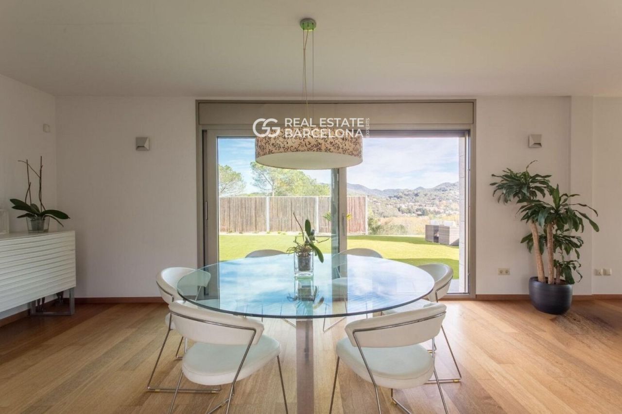 Дом Barcelona, Vallromanes, Испания, 354 м² - фото 13