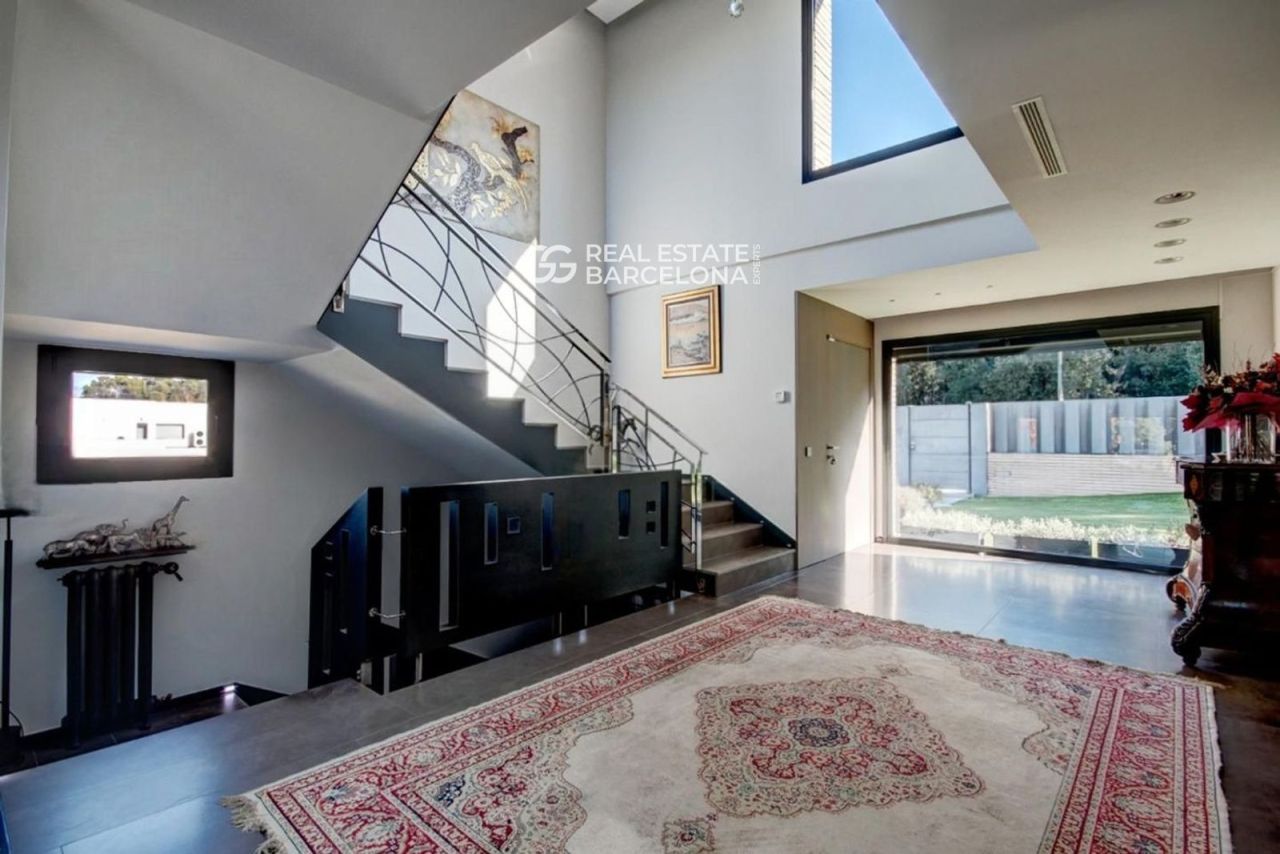 Дом в Барселоне, Испания, 537 м² - фото 19