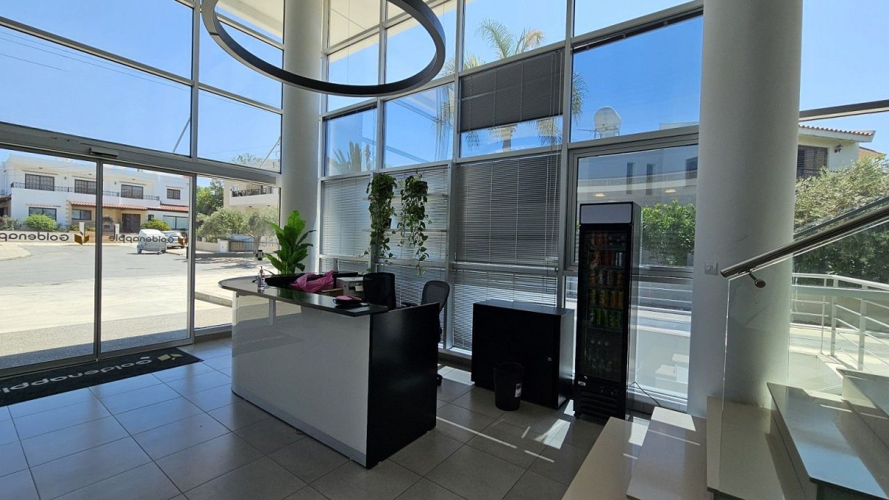 Офис в Пафосе, Кипр, 465 м² - фото 3