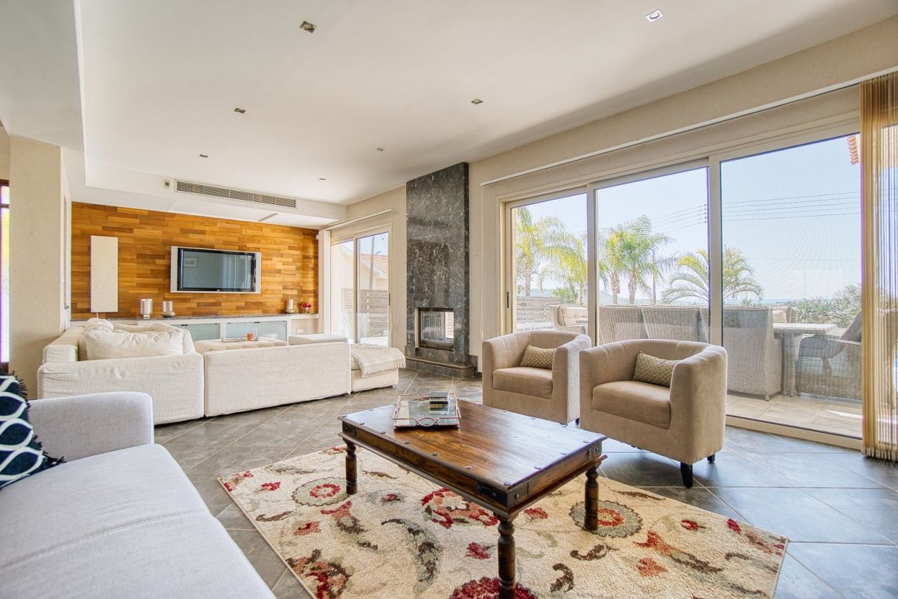 Вилла в Лимасоле, Кипр, 300 м² - фото 6