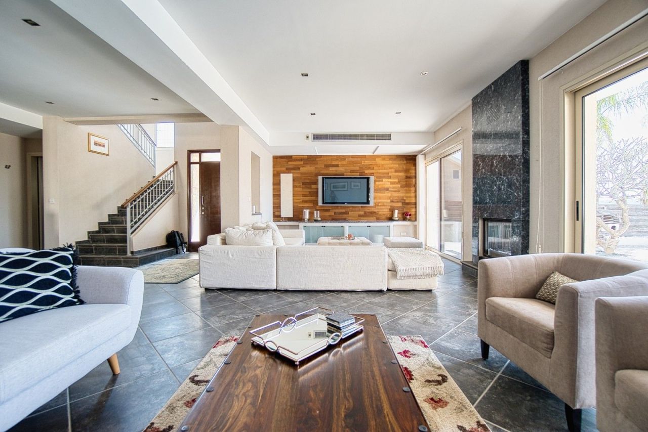 Вилла в Лимасоле, Кипр, 300 м² - фото 11