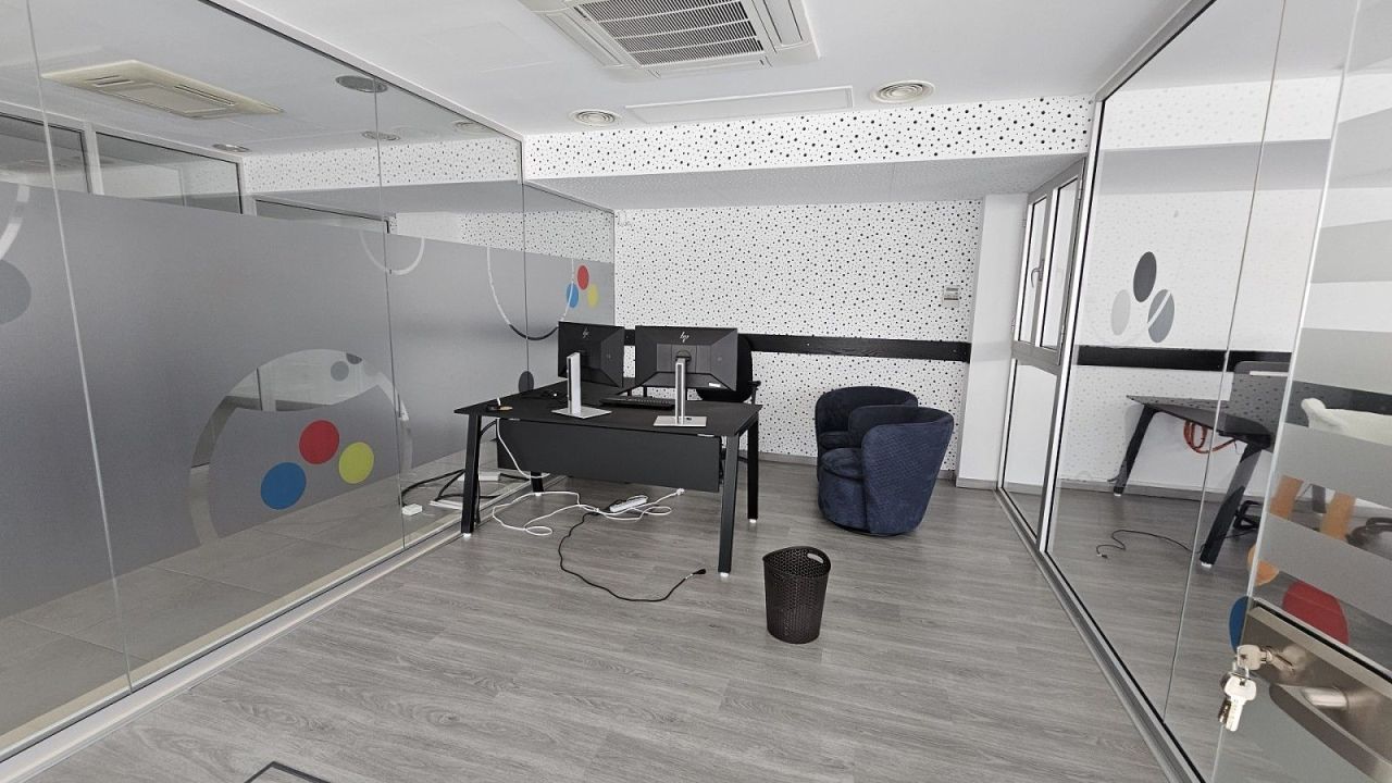 Офис в Пафосе, Кипр, 465 м² - фото 13