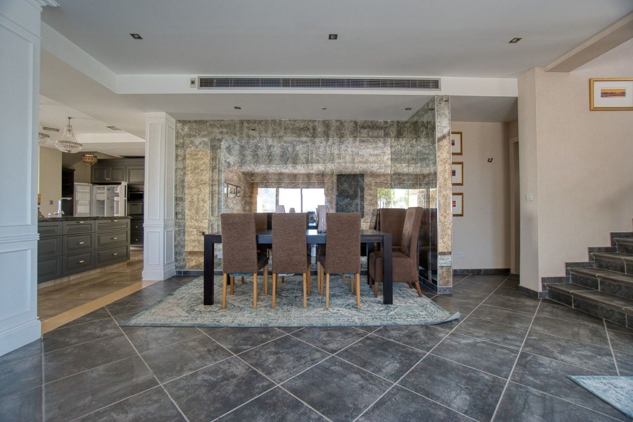 Вилла в Лимасоле, Кипр, 300 м² - фото 16