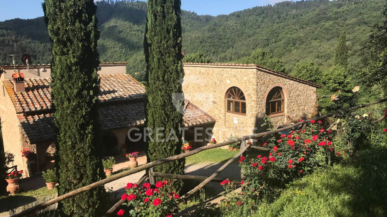 Дом в Кьянти, Италия, 336.7 м² - фото 3