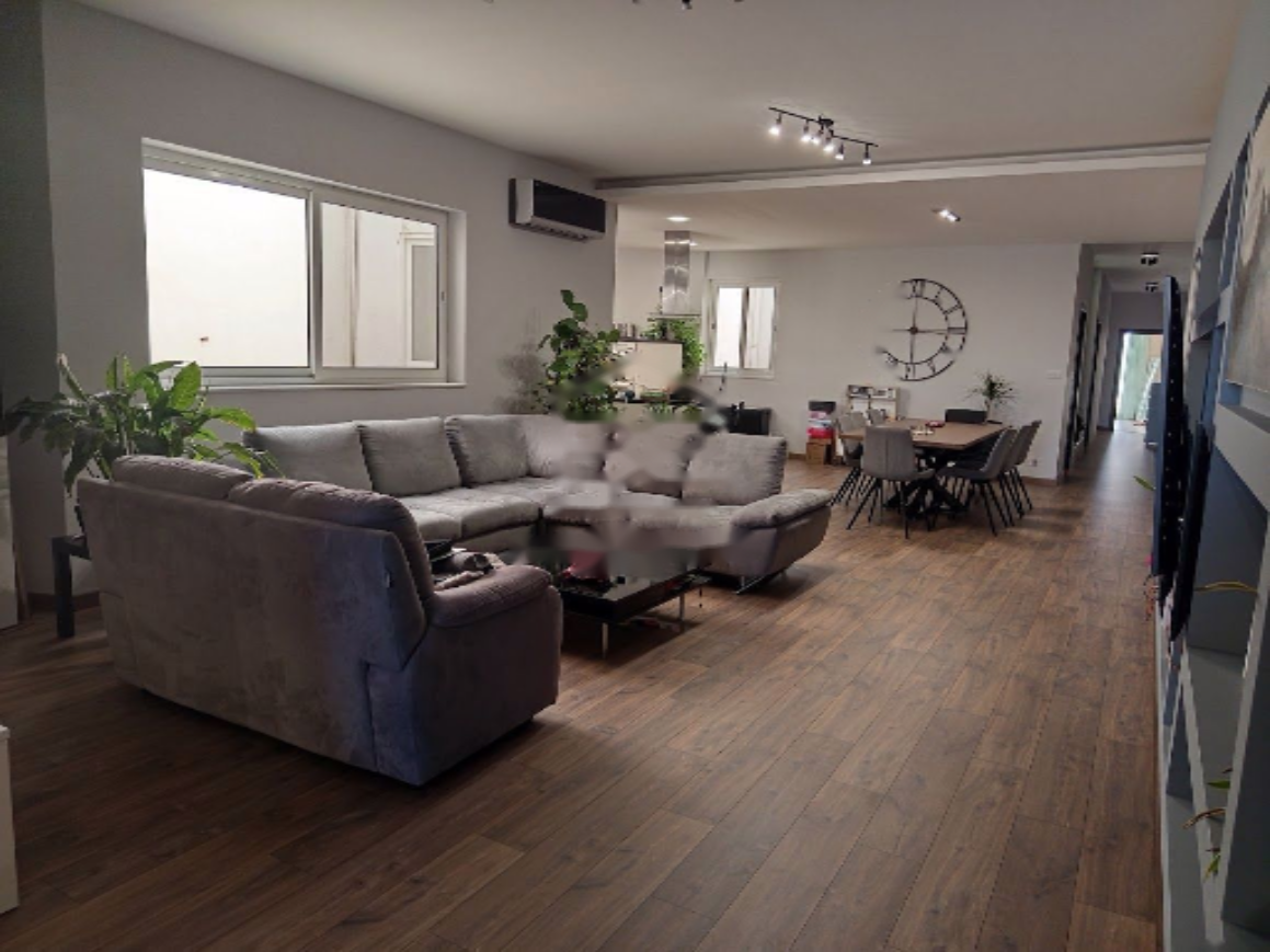 Квартира в Аттарде, Мальта, 240 м² - фото 1