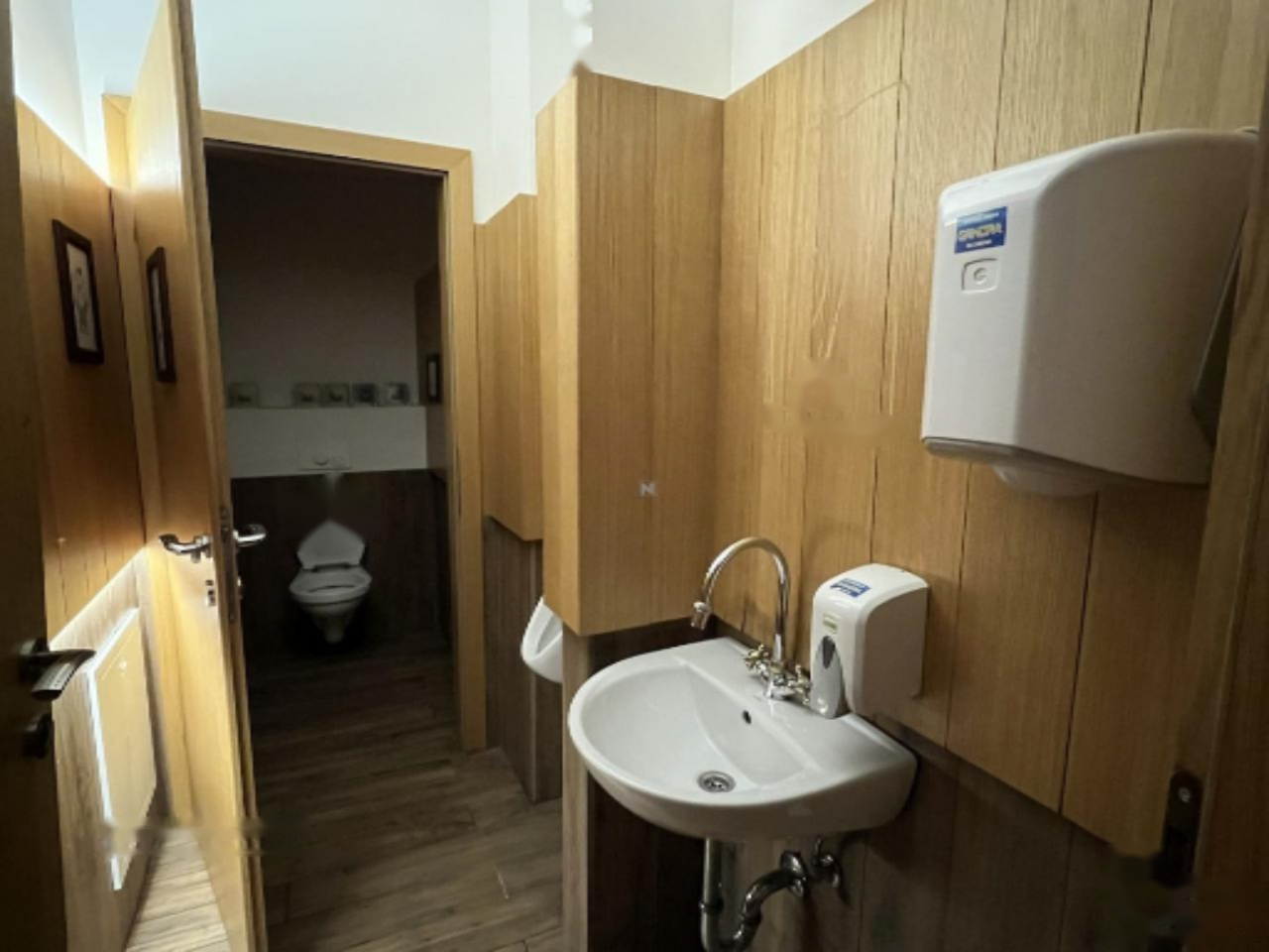 Офис в Любляне, Словения, 213 м² - фото 3