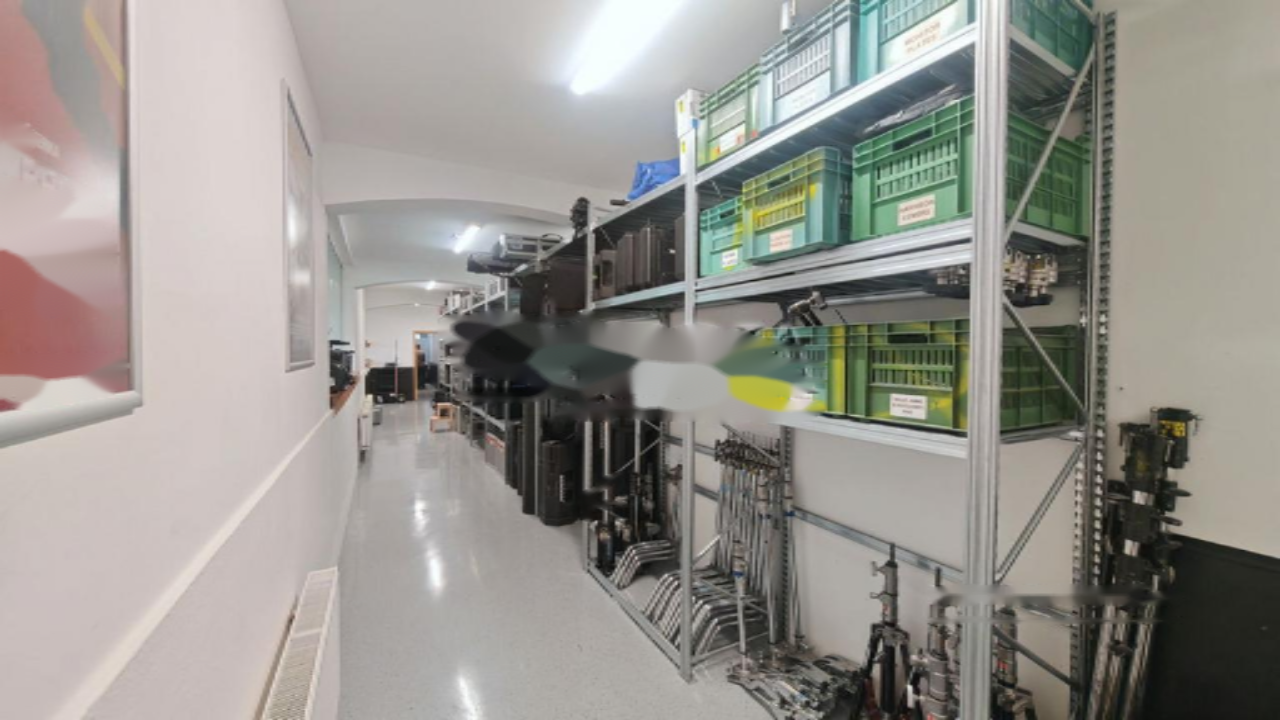 Офис в Любляне, Словения, 981 м² - фото 3