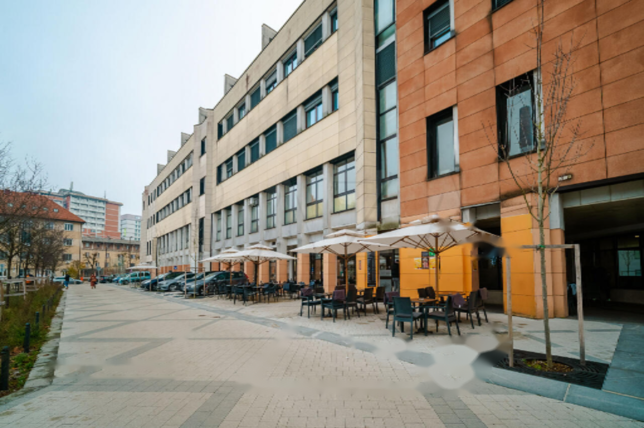 Офис в Любляне, Словения, 48 м² - фото 9