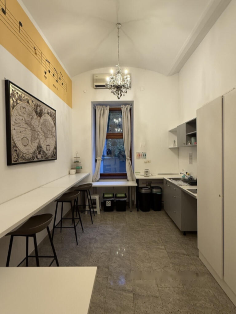 Офис в Любляне, Словения, 98 м² - фото 9