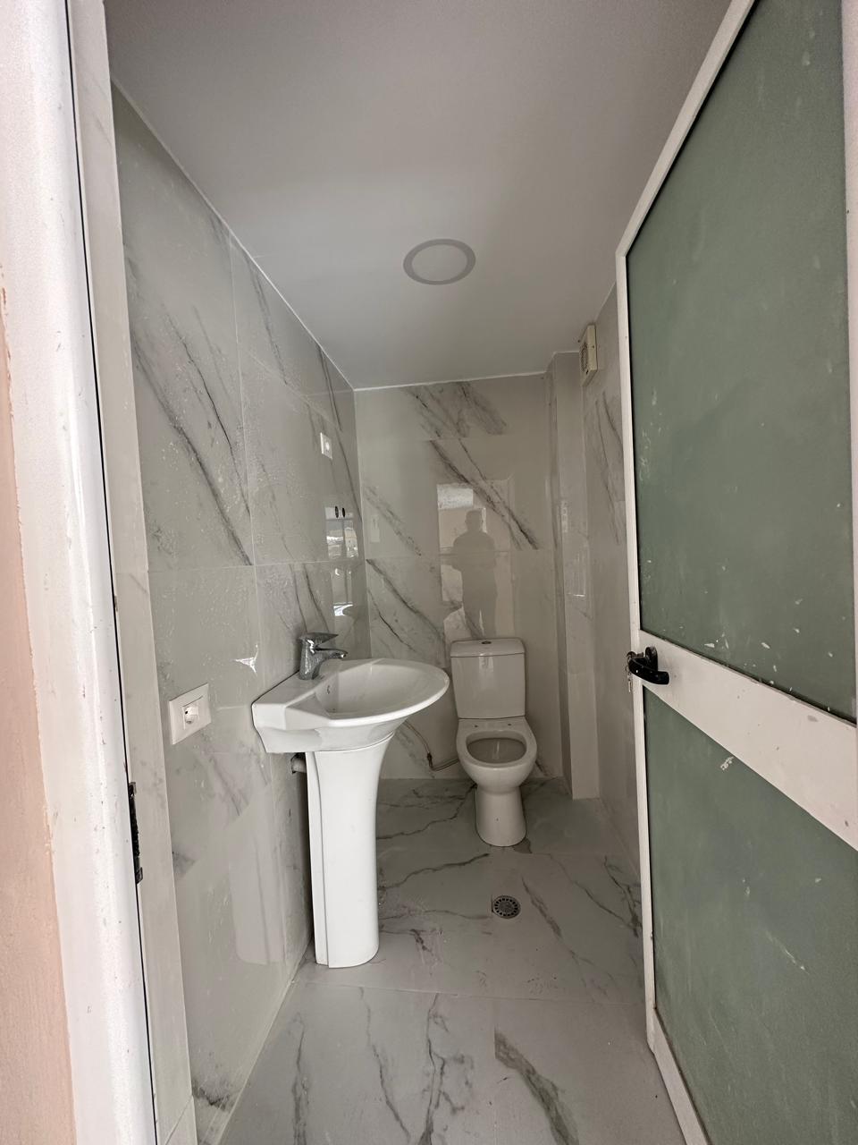 Коммерческая недвижимость в Дурресе, Албания, 121 м² - фото 4