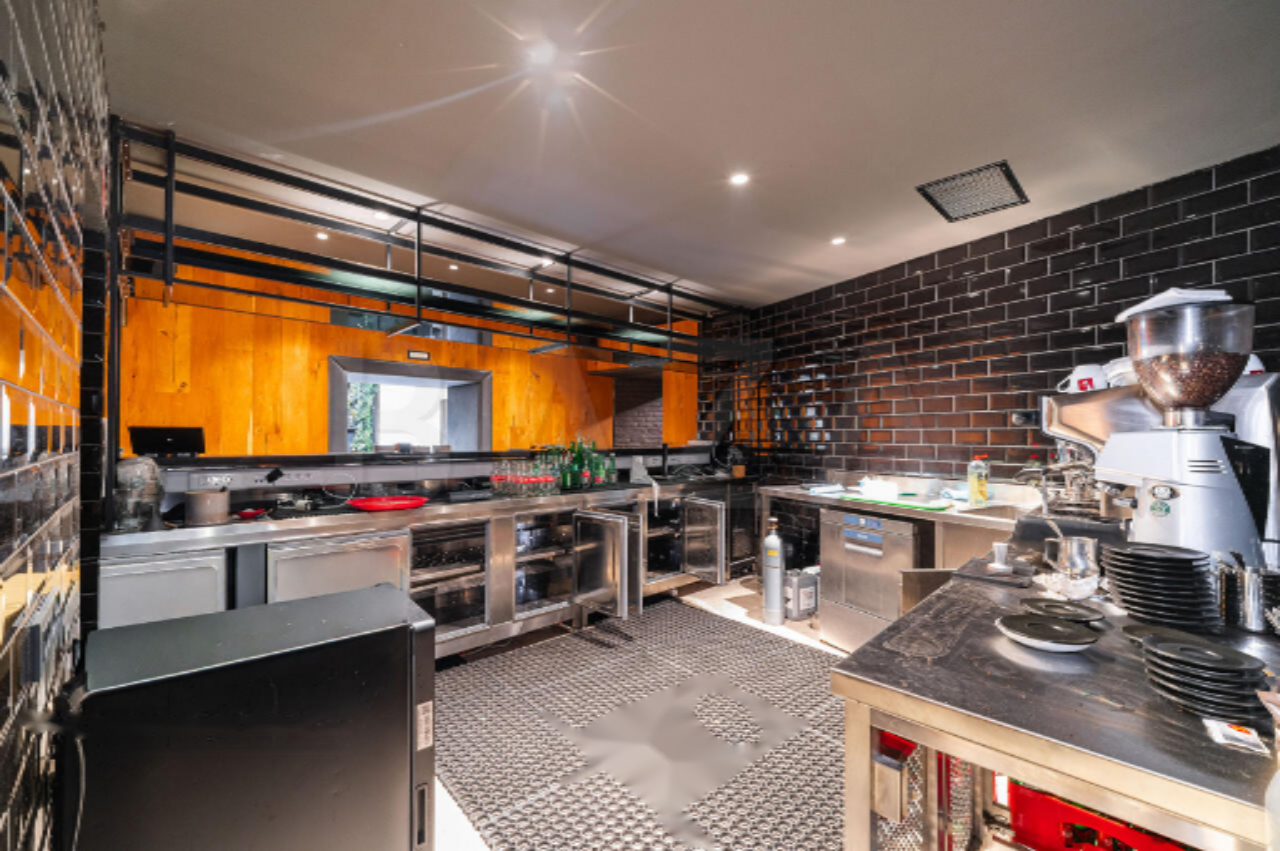 Офис в Любляне, Словения, 383 м² - фото 10