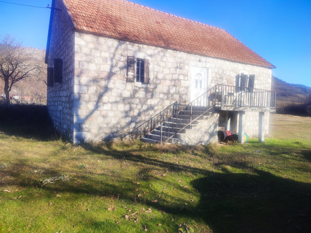 Дом в Никшиче, Черногория, 120 м² - фото 1