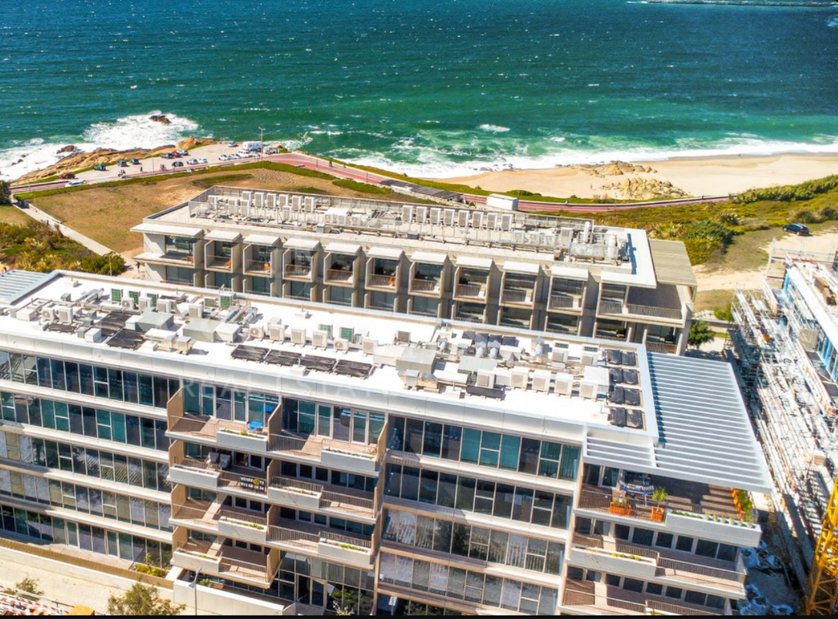 Квартира в Порту, Португалия, 135 м² - фото 1