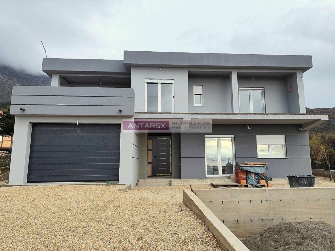 Вилла в Херцег-Нови, Черногория, 235 м² - фото 13