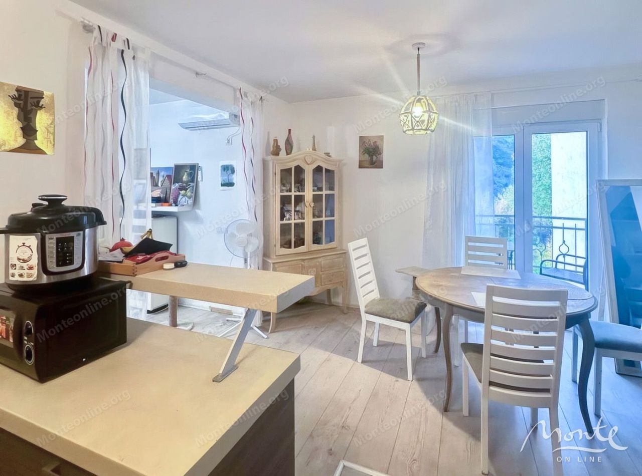 Апартаменты в Бечичи, Черногория, 63 м² - фото 1