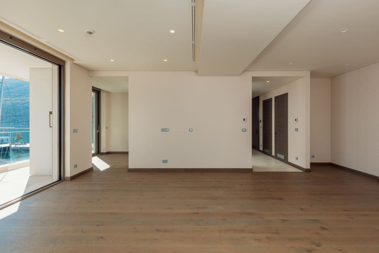 Апартаменты в Херцег-Нови, Черногория, 166 м² - фото 6